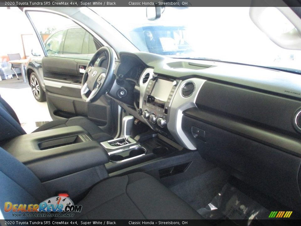 2020 Toyota Tundra SR5 CrewMax 4x4 Super White / Black Photo #16