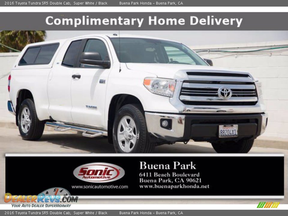 2016 Toyota Tundra SR5 Double Cab Super White / Black Photo #1