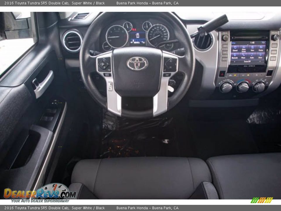 2016 Toyota Tundra SR5 Double Cab Super White / Black Photo #5