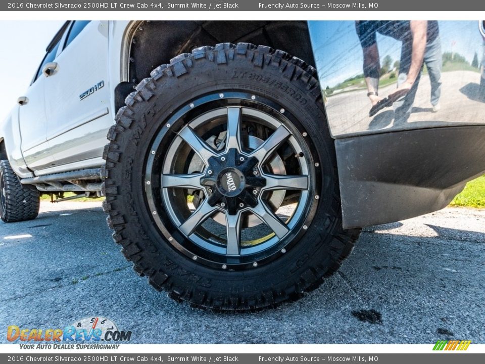 Custom Wheels of 2016 Chevrolet Silverado 2500HD LT Crew Cab 4x4 Photo #2
