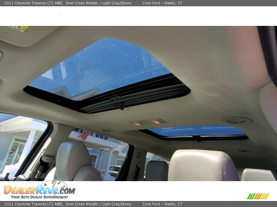 2011 Chevrolet Traverse LTZ AWD Steel Green Metallic / Light Gray/Ebony Photo #17