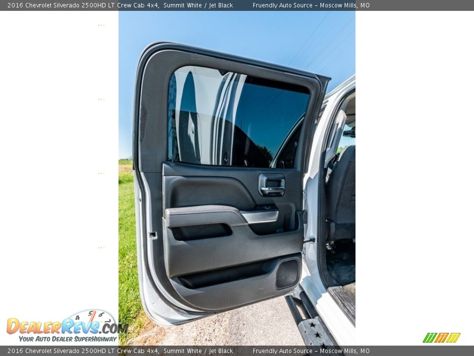 2016 Chevrolet Silverado 2500HD LT Crew Cab 4x4 Summit White / Jet Black Photo #22