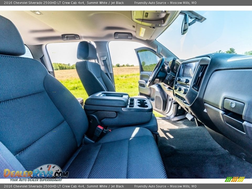 2016 Chevrolet Silverado 2500HD LT Crew Cab 4x4 Summit White / Jet Black Photo #31