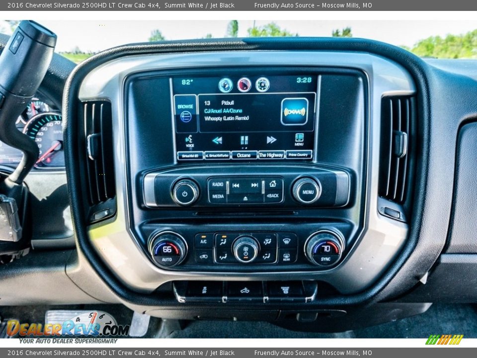 2016 Chevrolet Silverado 2500HD LT Crew Cab 4x4 Summit White / Jet Black Photo #34