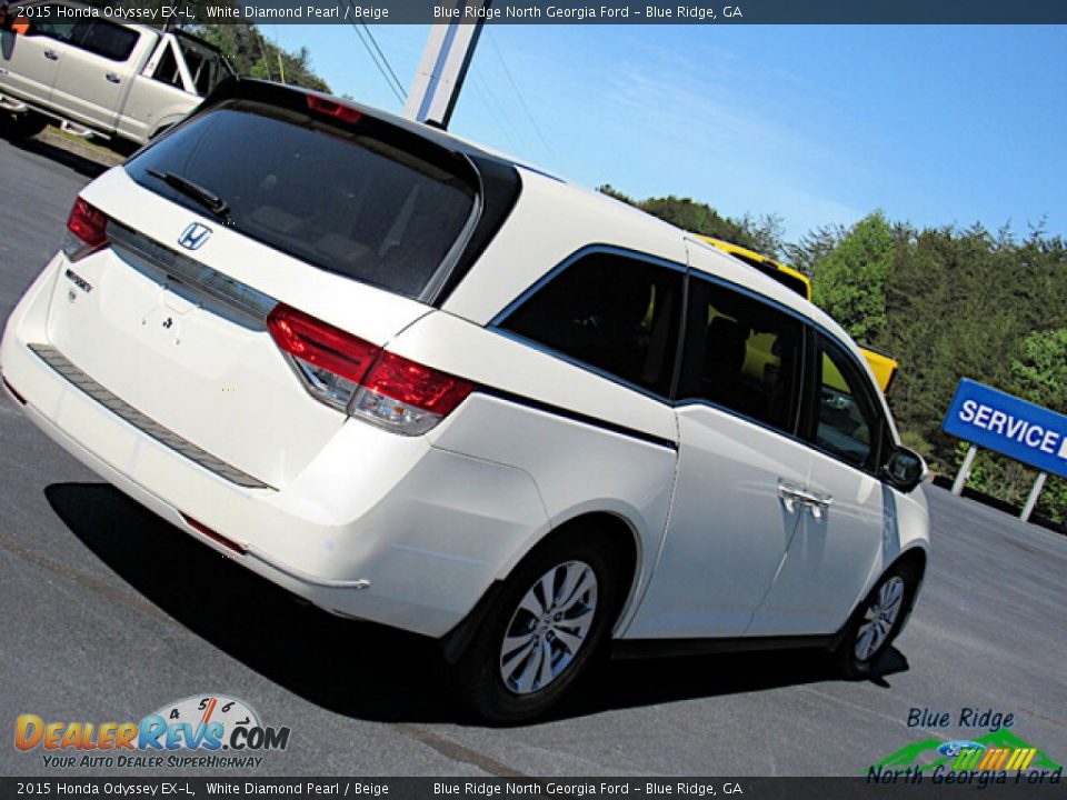 2015 Honda Odyssey EX-L White Diamond Pearl / Beige Photo #26