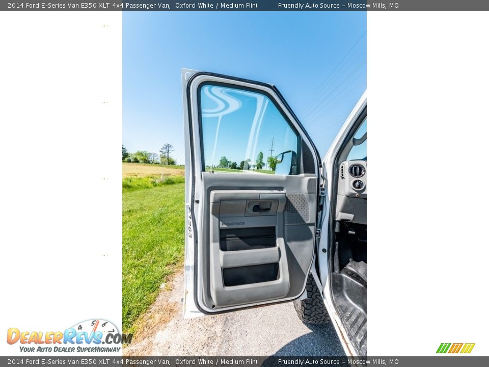 2014 Ford E-Series Van E350 XLT 4x4 Passenger Van Oxford White / Medium Flint Photo #21