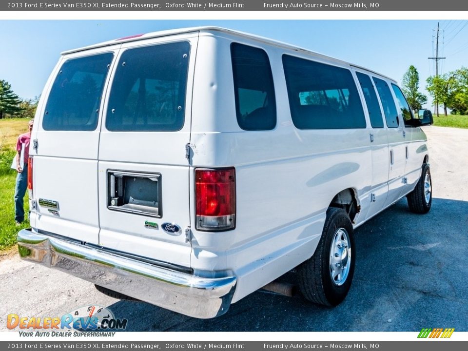 2013 Ford E Series Van E350 XL Extended Passenger Oxford White / Medium Flint Photo #4