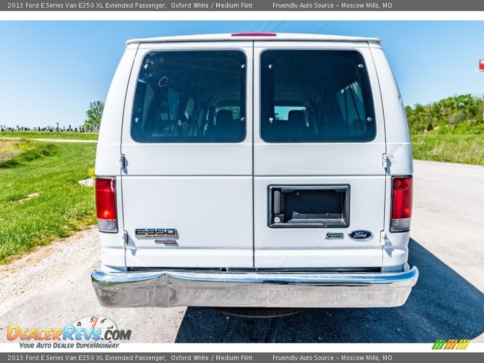 2013 Ford E Series Van E350 XL Extended Passenger Oxford White / Medium Flint Photo #5