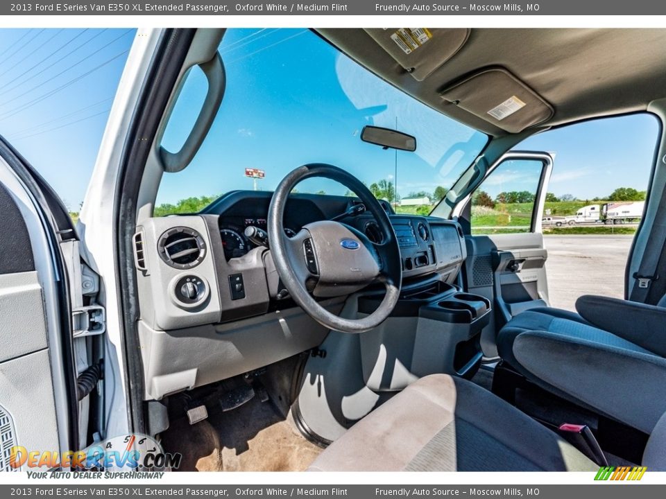 2013 Ford E Series Van E350 XL Extended Passenger Oxford White / Medium Flint Photo #19