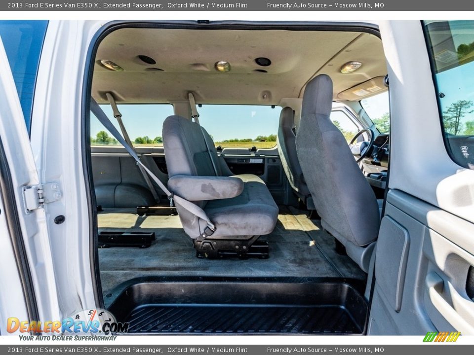 2013 Ford E Series Van E350 XL Extended Passenger Oxford White / Medium Flint Photo #22