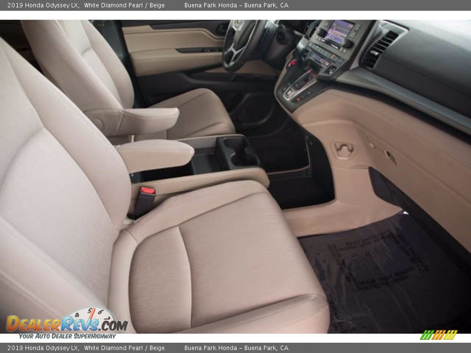 2019 Honda Odyssey LX White Diamond Pearl / Beige Photo #26