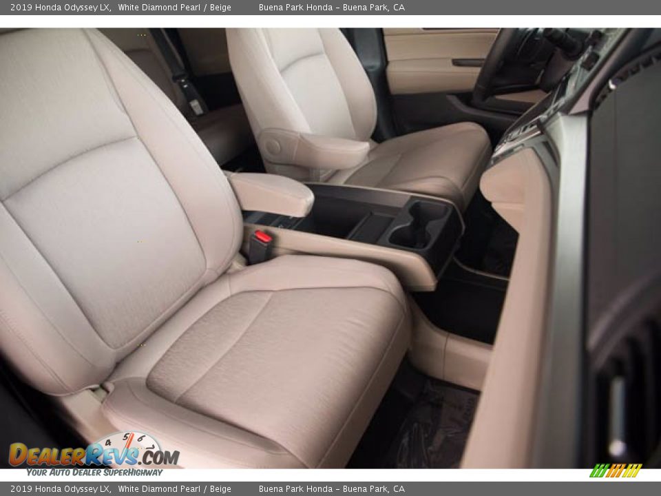 2019 Honda Odyssey LX White Diamond Pearl / Beige Photo #27