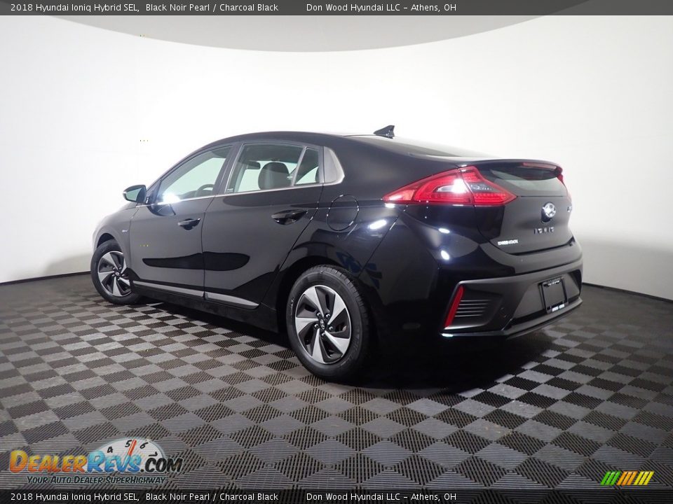 2018 Hyundai Ioniq Hybrid SEL Black Noir Pearl / Charcoal Black Photo #12
