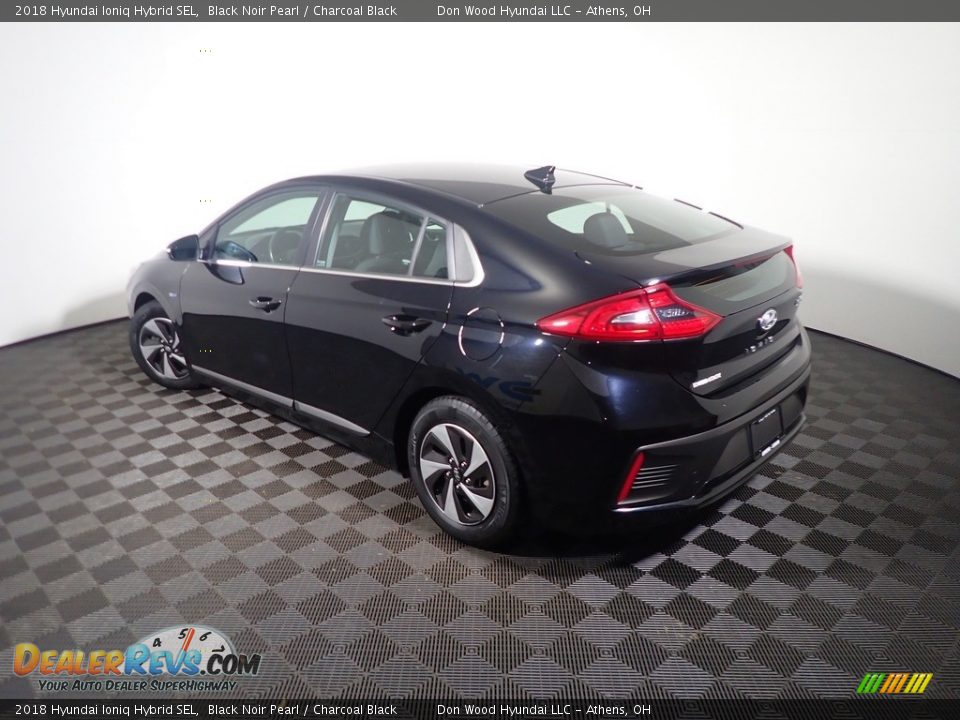 2018 Hyundai Ioniq Hybrid SEL Black Noir Pearl / Charcoal Black Photo #13
