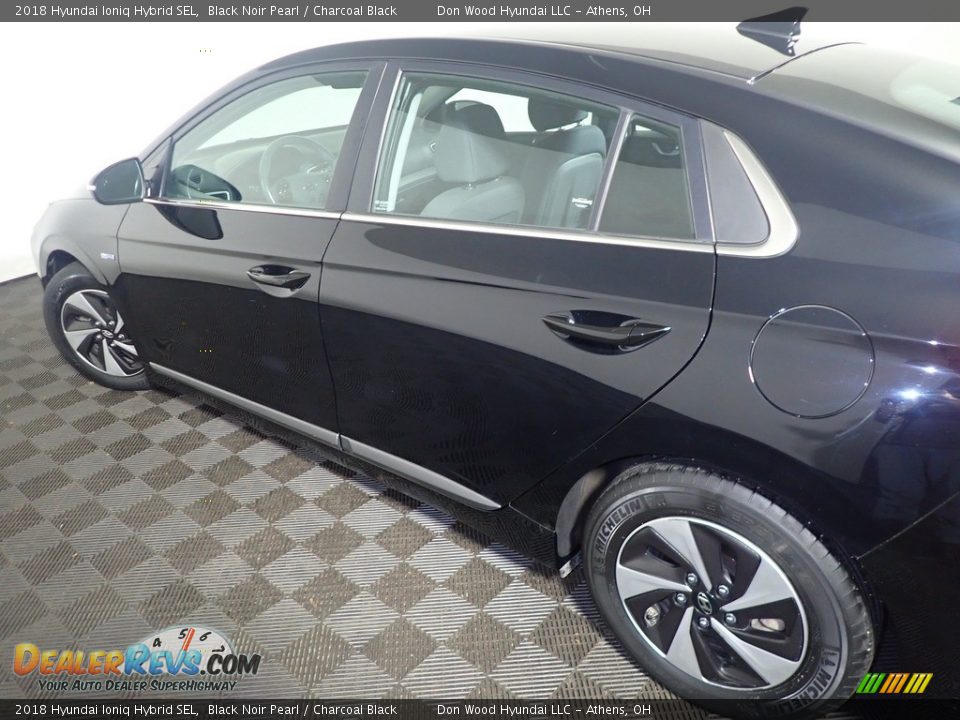2018 Hyundai Ioniq Hybrid SEL Black Noir Pearl / Charcoal Black Photo #19