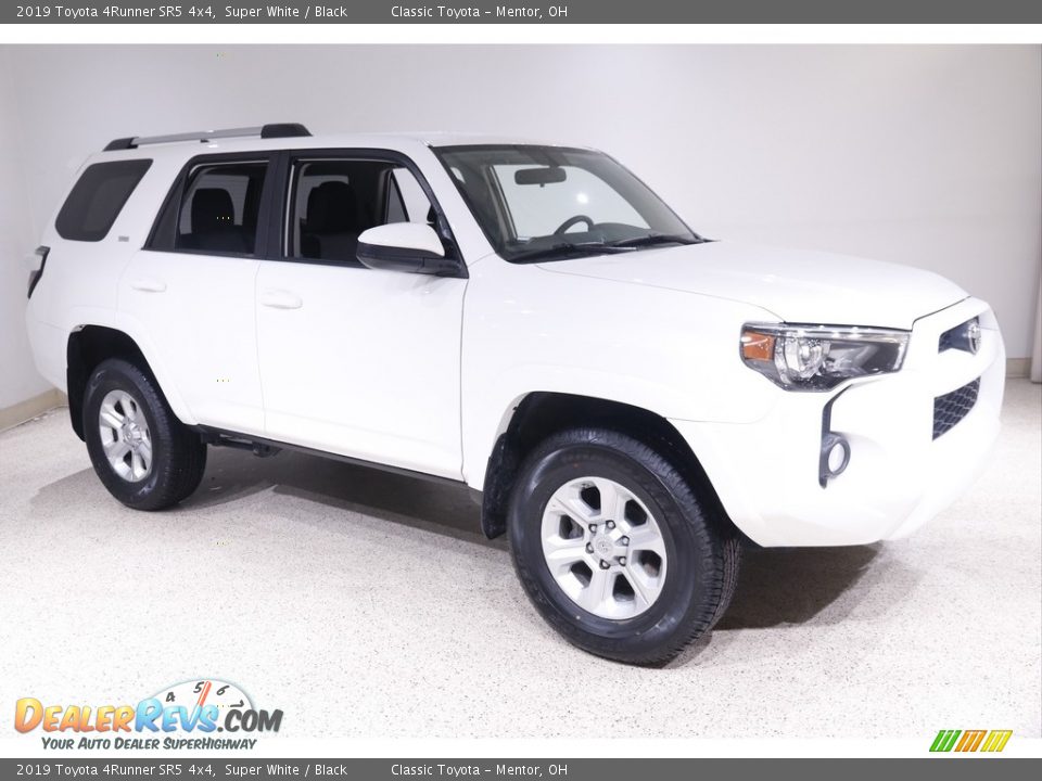 2019 Toyota 4Runner SR5 4x4 Super White / Black Photo #1