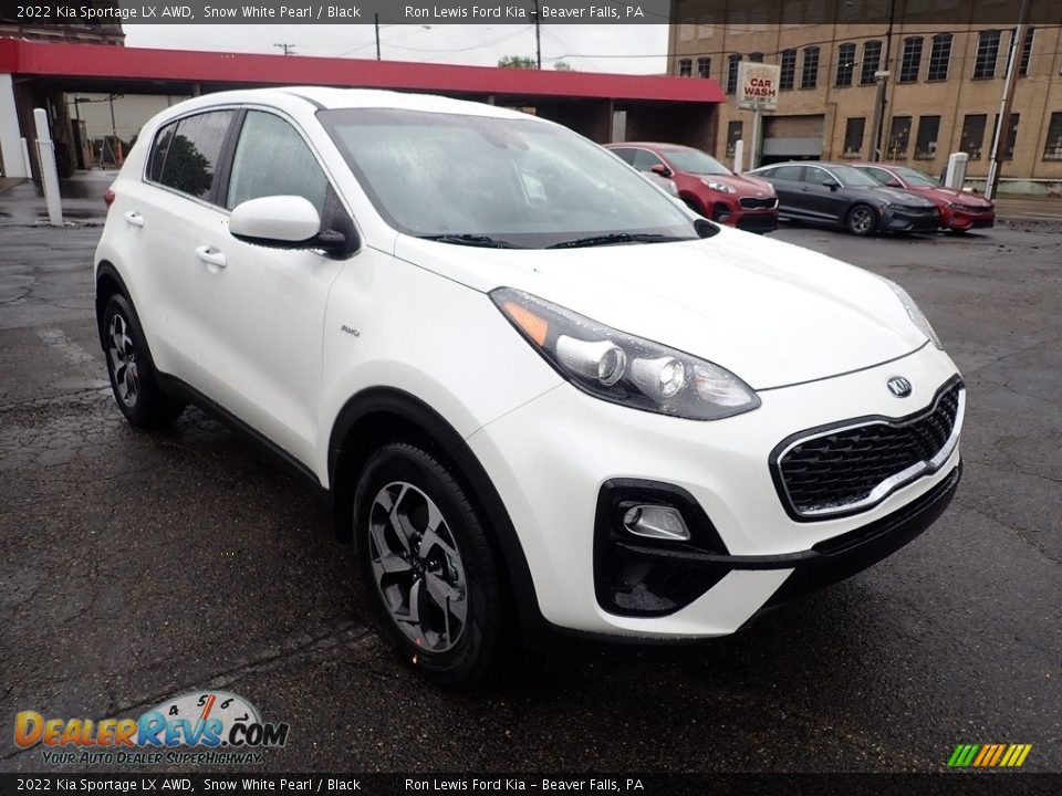 Front 3/4 View of 2022 Kia Sportage LX AWD Photo #3