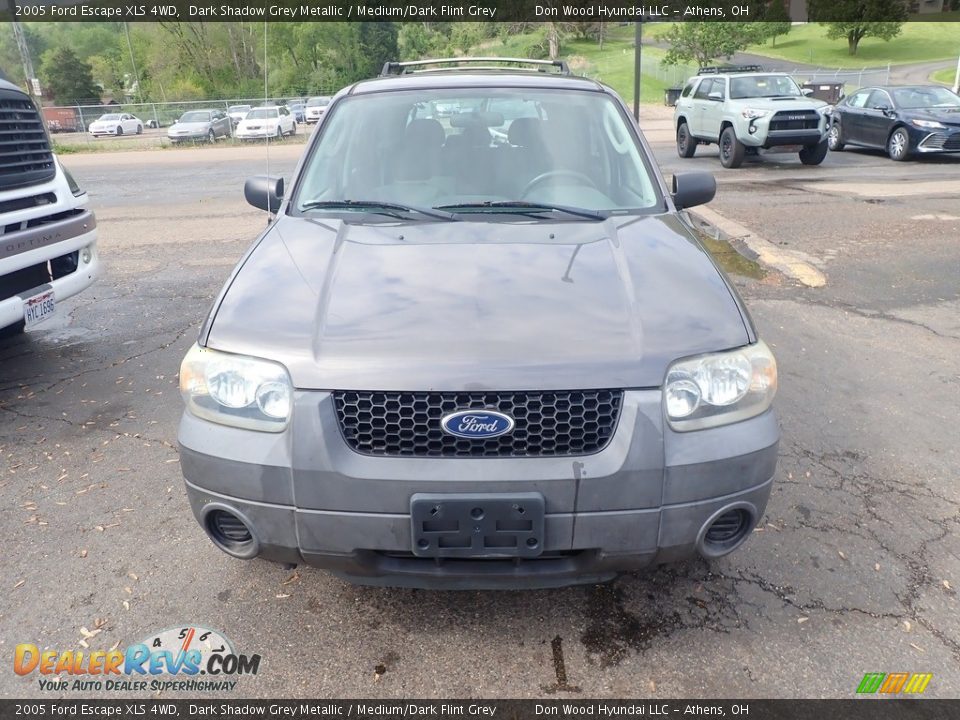 2005 Ford Escape XLS 4WD Dark Shadow Grey Metallic / Medium/Dark Flint Grey Photo #4