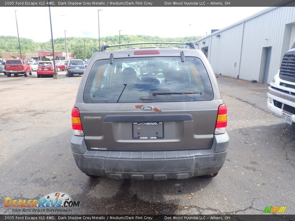 2005 Ford Escape XLS 4WD Dark Shadow Grey Metallic / Medium/Dark Flint Grey Photo #11