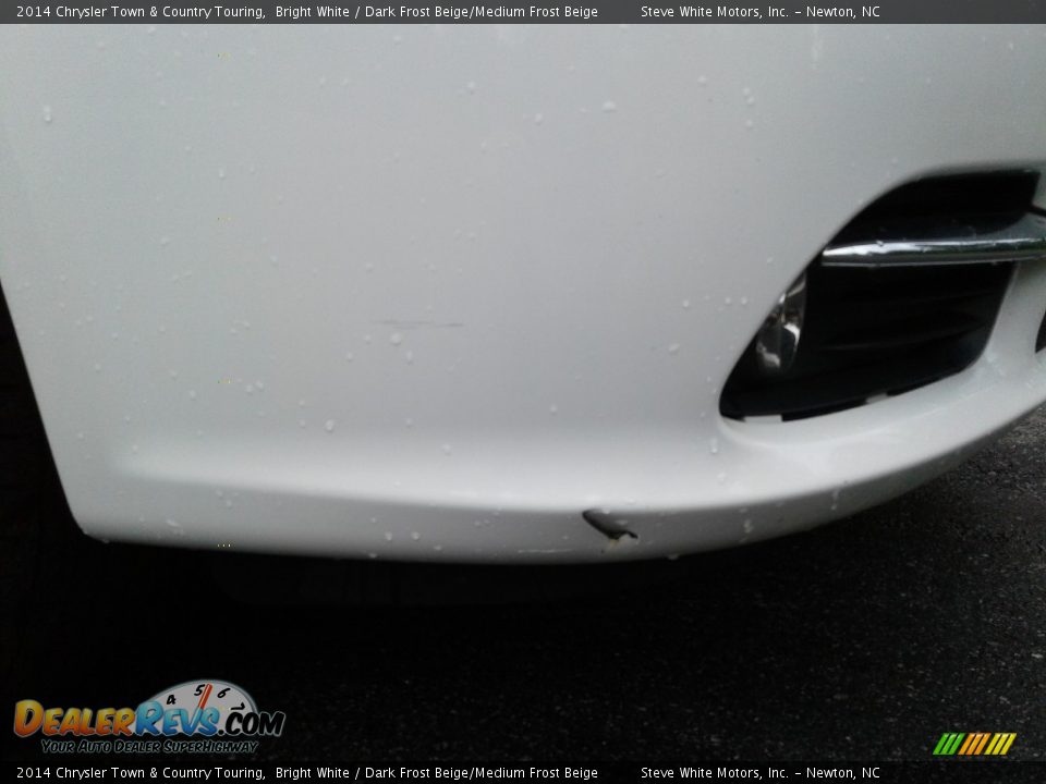 2014 Chrysler Town & Country Touring Bright White / Dark Frost Beige/Medium Frost Beige Photo #6