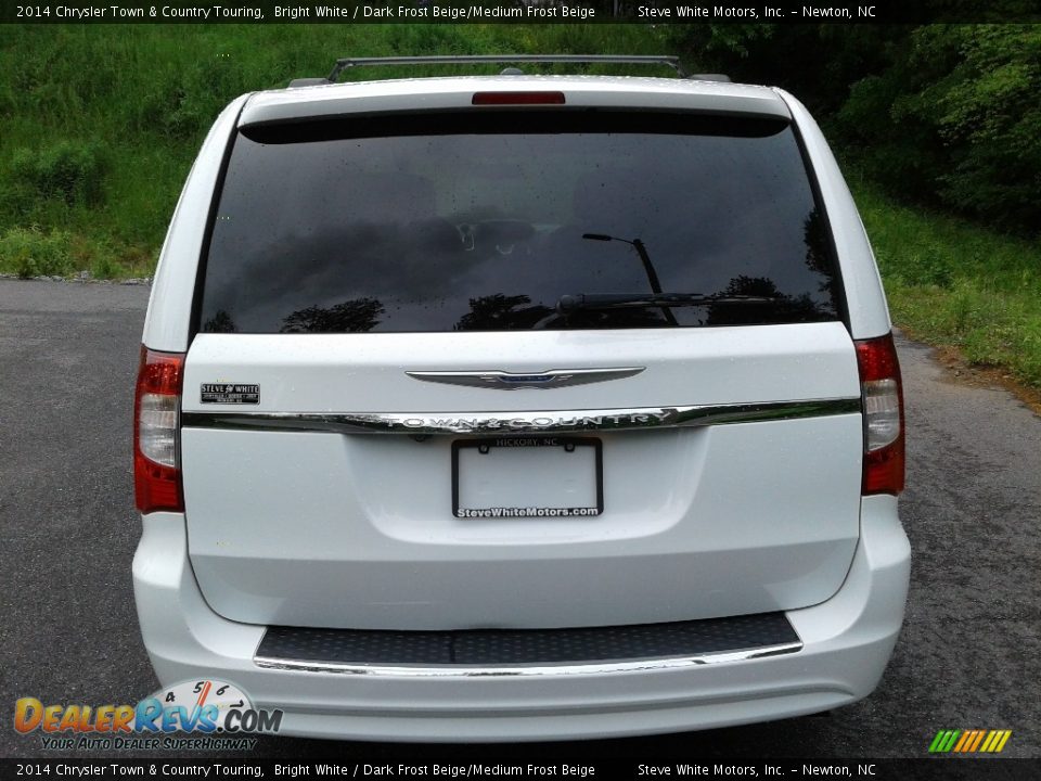 2014 Chrysler Town & Country Touring Bright White / Dark Frost Beige/Medium Frost Beige Photo #9