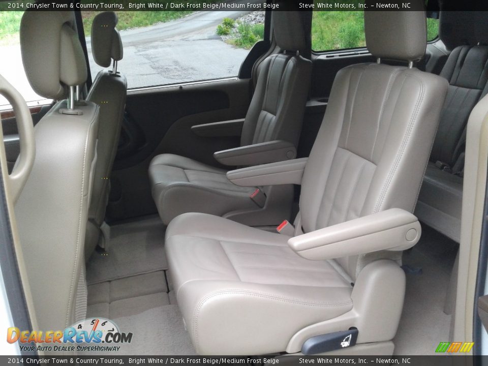 2014 Chrysler Town & Country Touring Bright White / Dark Frost Beige/Medium Frost Beige Photo #17