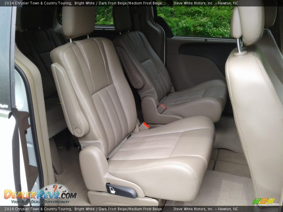 2014 Chrysler Town & Country Touring Bright White / Dark Frost Beige/Medium Frost Beige Photo #22