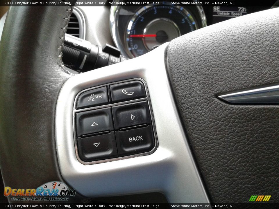 2014 Chrysler Town & Country Touring Bright White / Dark Frost Beige/Medium Frost Beige Photo #25