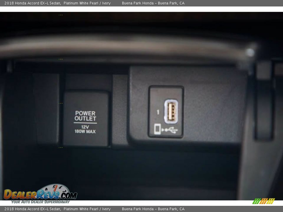 2018 Honda Accord EX-L Sedan Platinum White Pearl / Ivory Photo #17