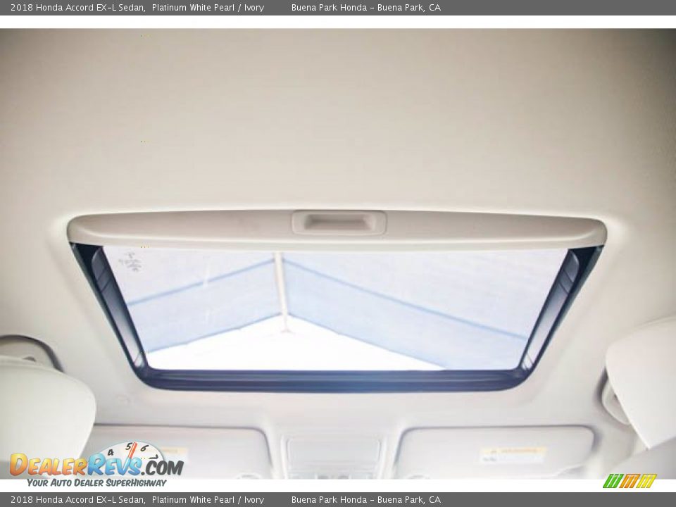 2018 Honda Accord EX-L Sedan Platinum White Pearl / Ivory Photo #19