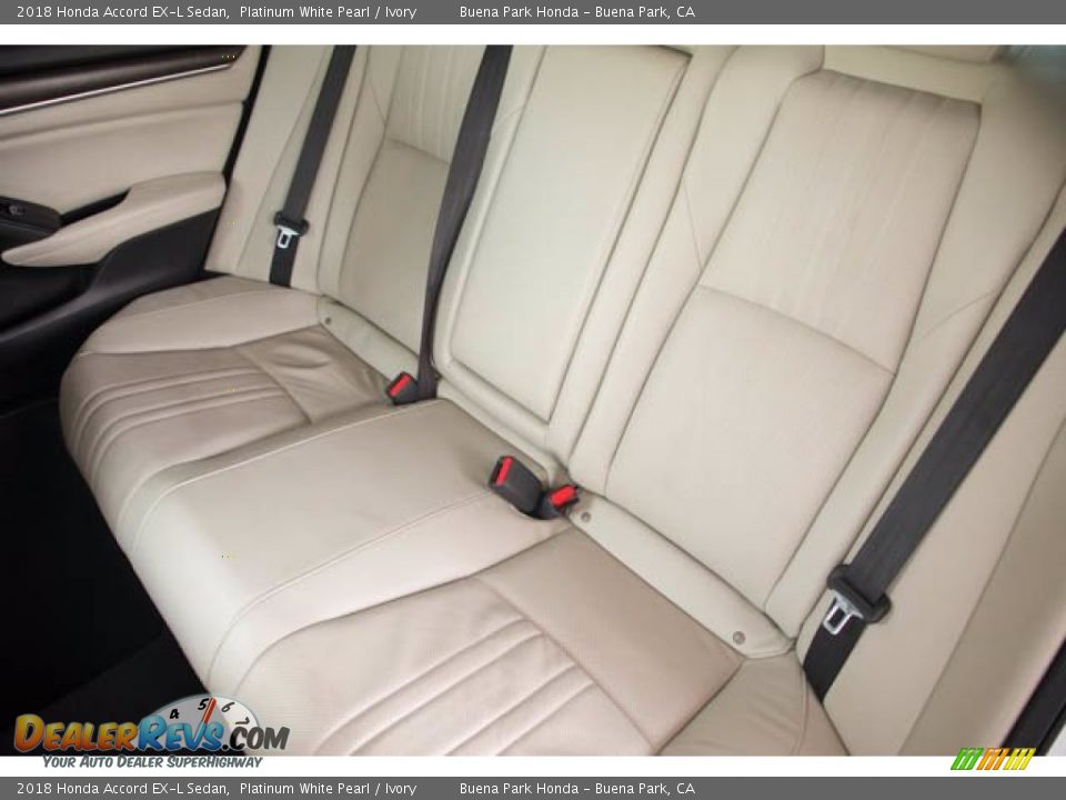 2018 Honda Accord EX-L Sedan Platinum White Pearl / Ivory Photo #20