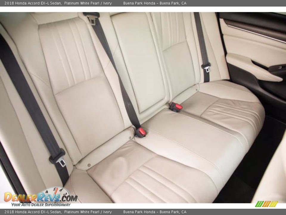 2018 Honda Accord EX-L Sedan Platinum White Pearl / Ivory Photo #23