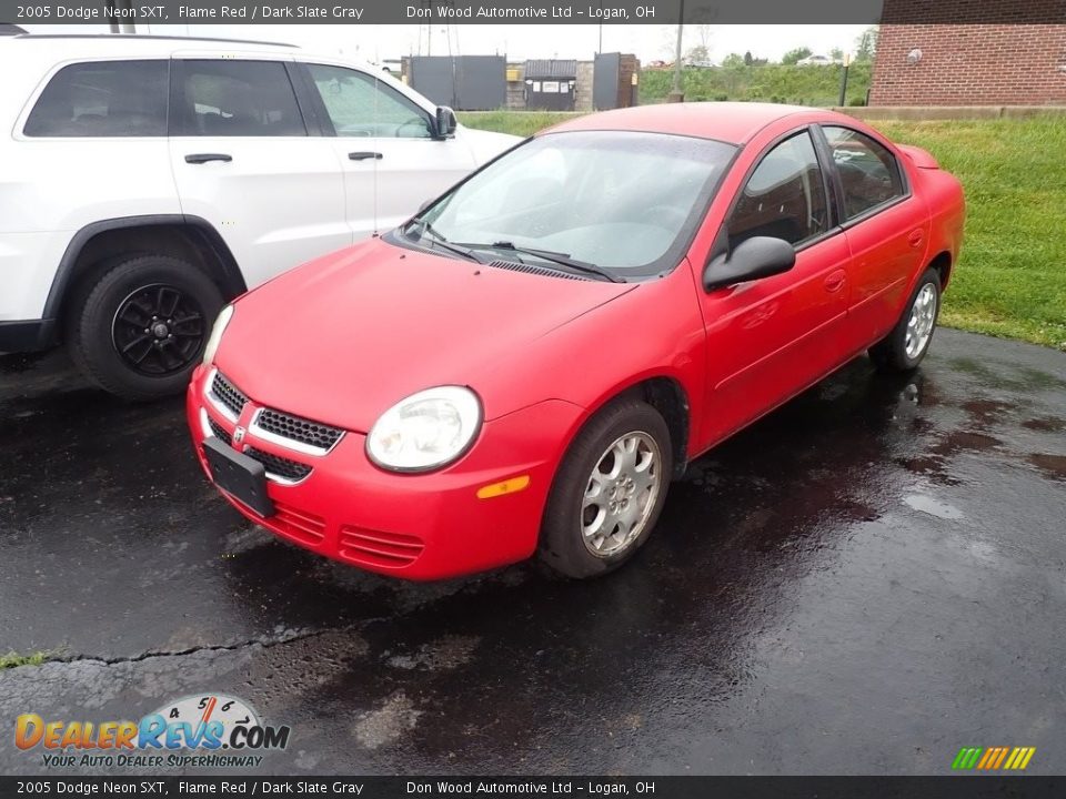 2005 Dodge Neon SXT Flame Red / Dark Slate Gray Photo #5