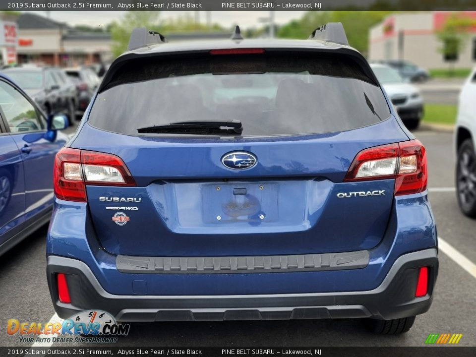 2019 Subaru Outback 2.5i Premium Abyss Blue Pearl / Slate Black Photo #4