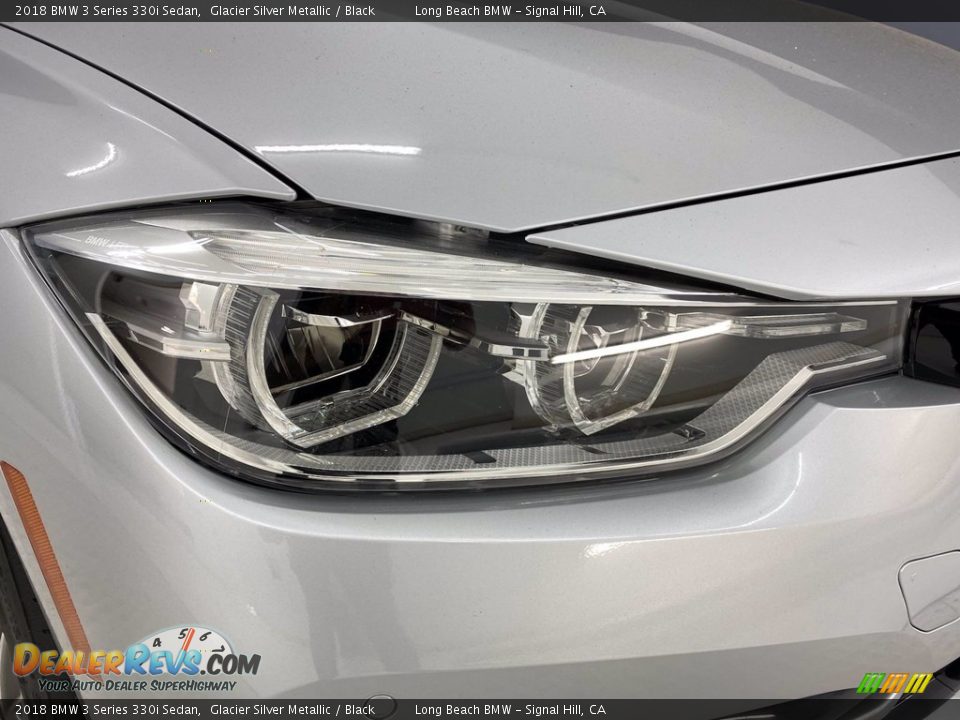 2018 BMW 3 Series 330i Sedan Glacier Silver Metallic / Black Photo #7