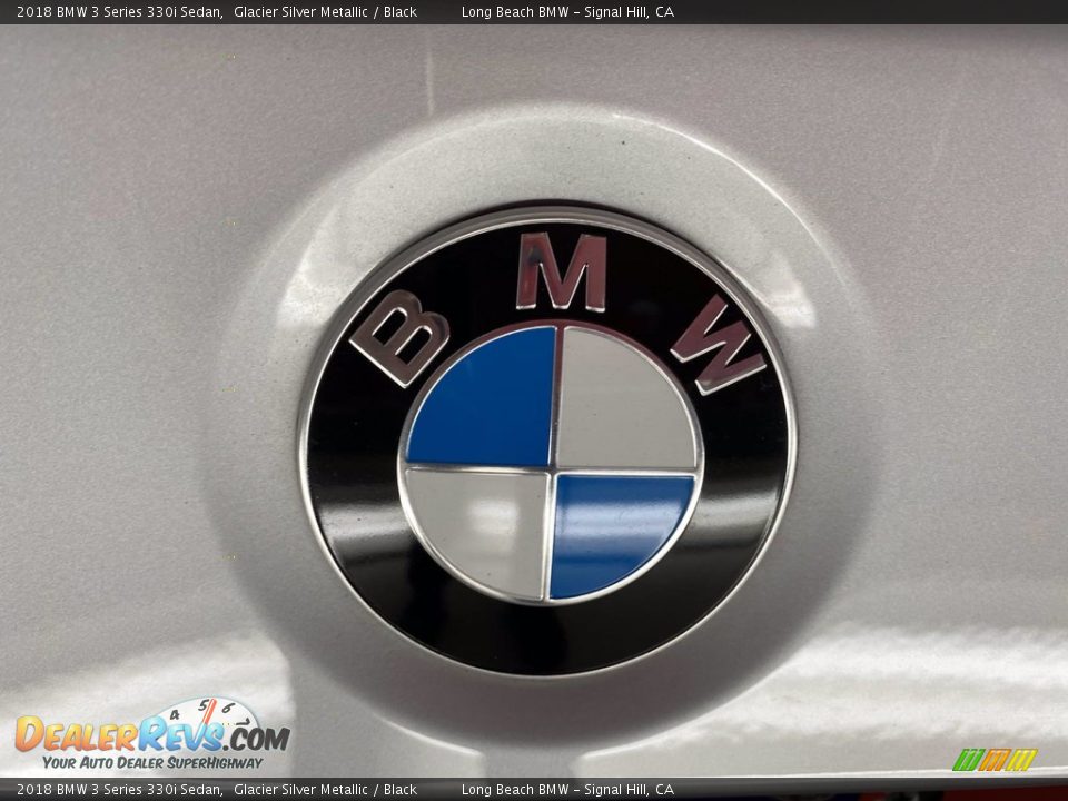 2018 BMW 3 Series 330i Sedan Glacier Silver Metallic / Black Photo #10