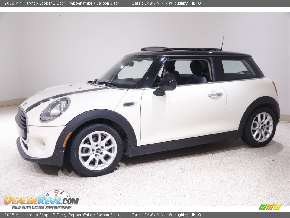 2018 Mini Hardtop Cooper 2 Door Pepper White / Carbon Black Photo #3