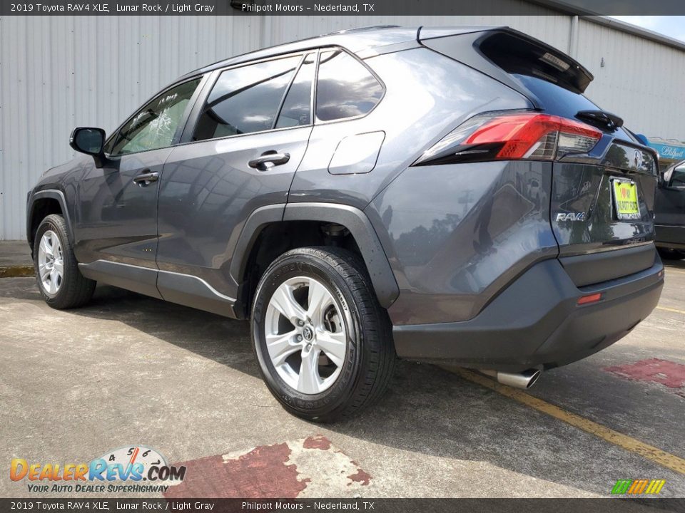 2019 Toyota RAV4 XLE Lunar Rock / Light Gray Photo #11