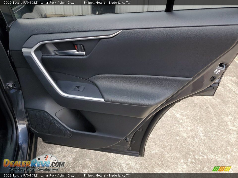 2019 Toyota RAV4 XLE Lunar Rock / Light Gray Photo #23