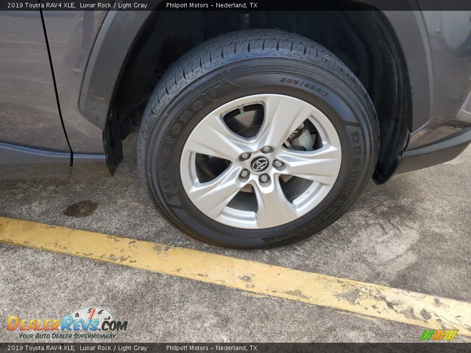 2019 Toyota RAV4 XLE Lunar Rock / Light Gray Photo #28