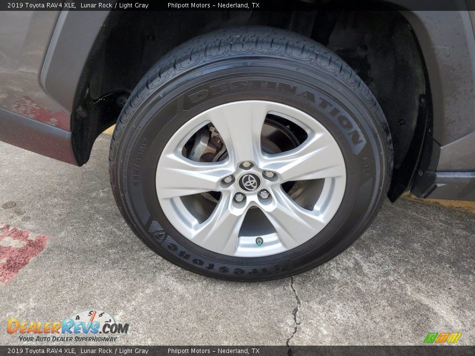 2019 Toyota RAV4 XLE Lunar Rock / Light Gray Photo #29