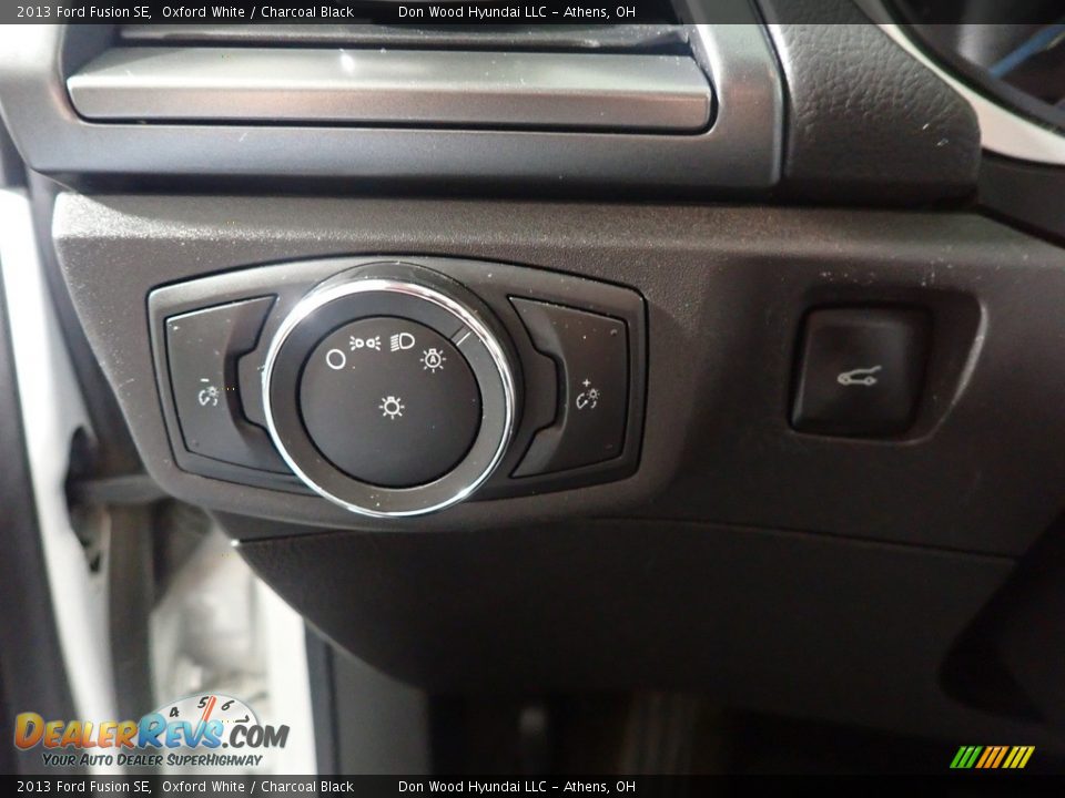 2013 Ford Fusion SE Oxford White / Charcoal Black Photo #31