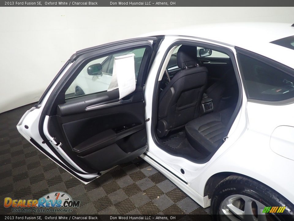 2013 Ford Fusion SE Oxford White / Charcoal Black Photo #34