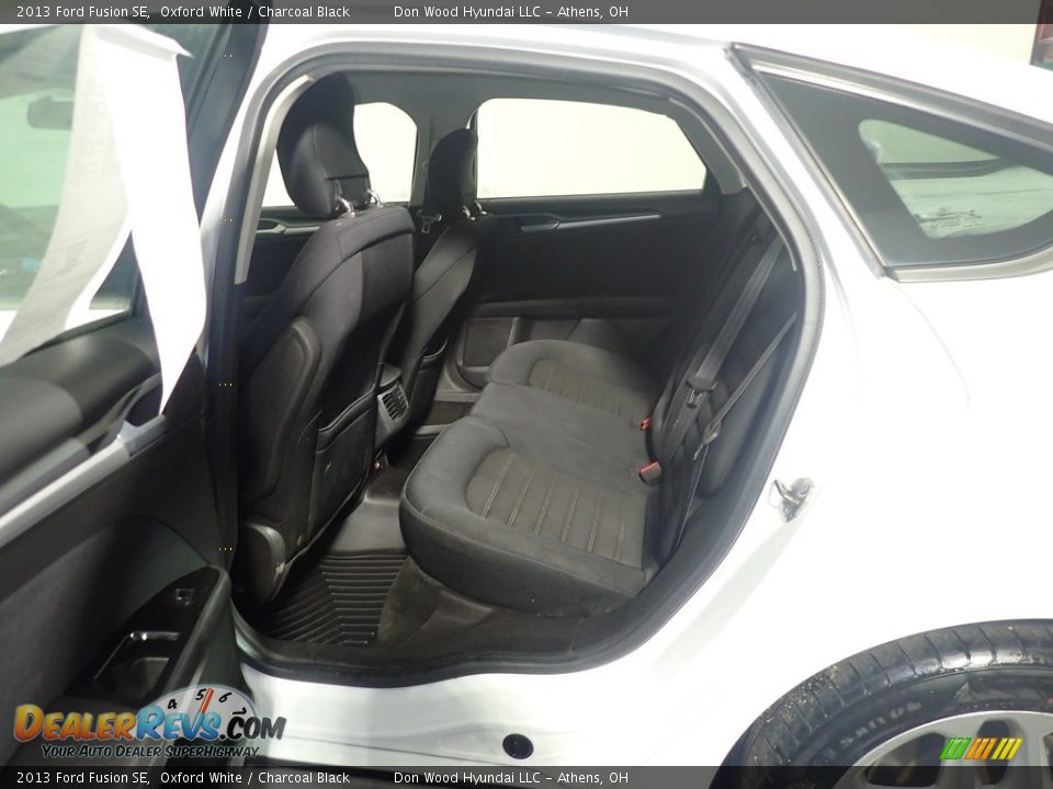 2013 Ford Fusion SE Oxford White / Charcoal Black Photo #35
