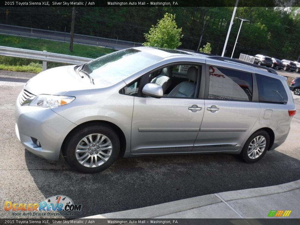 2015 Toyota Sienna XLE Silver Sky Metallic / Ash Photo #13