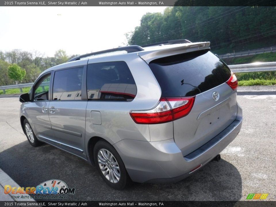 2015 Toyota Sienna XLE Silver Sky Metallic / Ash Photo #14