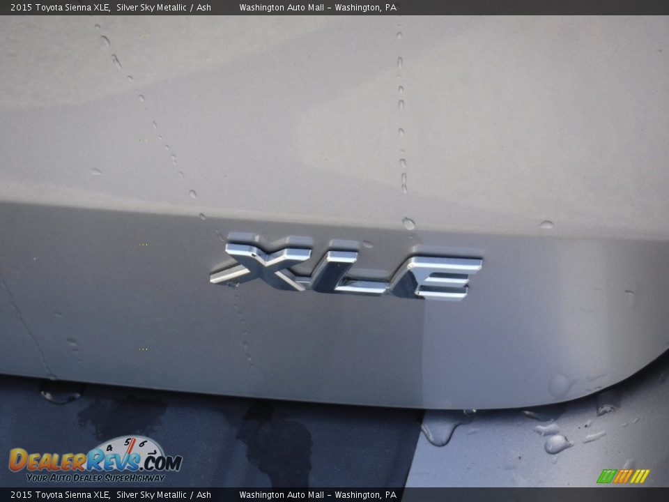 2015 Toyota Sienna XLE Silver Sky Metallic / Ash Photo #17