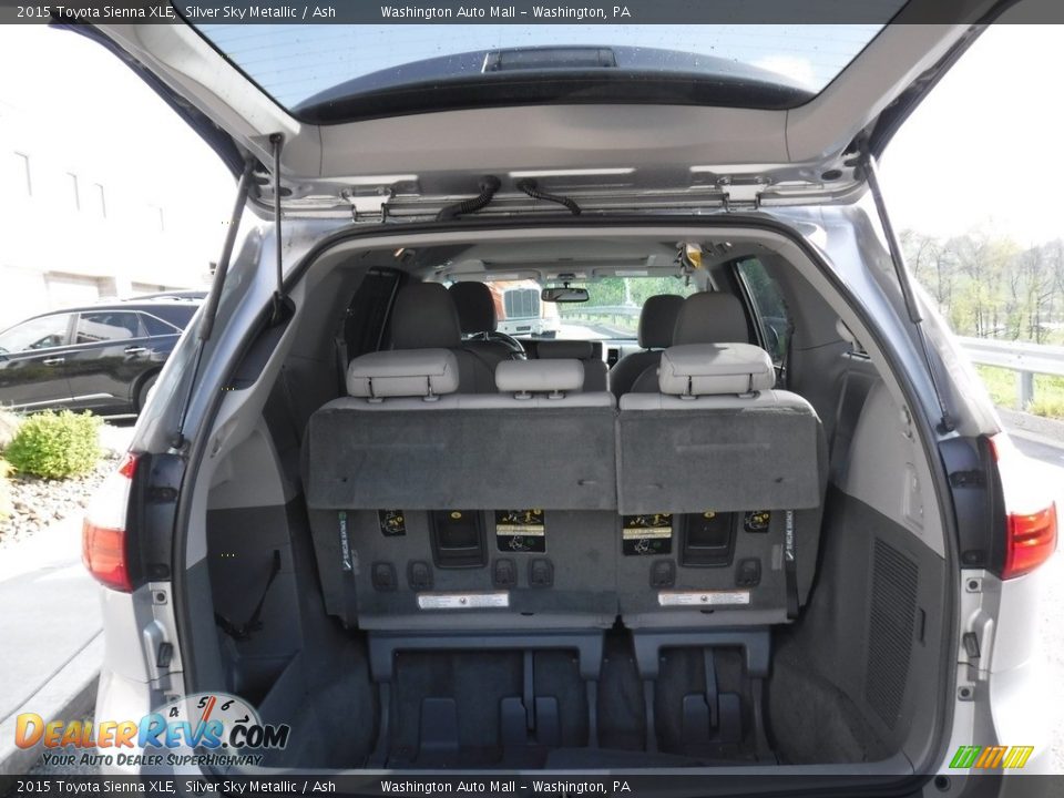 2015 Toyota Sienna XLE Silver Sky Metallic / Ash Photo #20