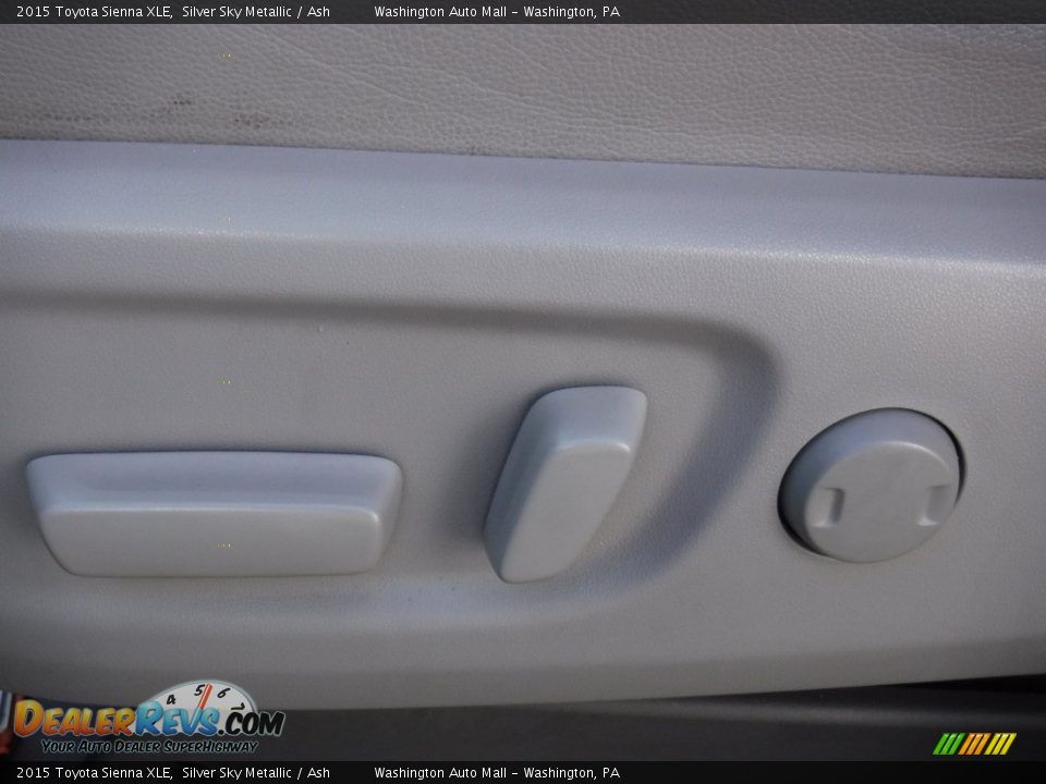 2015 Toyota Sienna XLE Silver Sky Metallic / Ash Photo #24