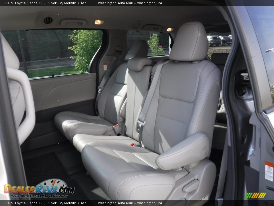 2015 Toyota Sienna XLE Silver Sky Metallic / Ash Photo #28